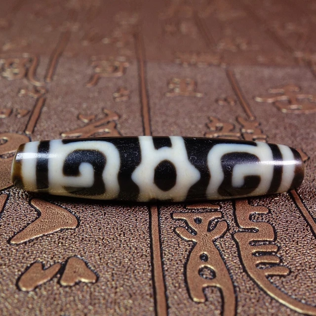 Ancient Tibetan DZI Beads Old Agate Lotus Master Hat Totem Amulet Pendant #1558