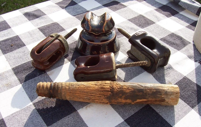 Vintage Locke 4 Ceramic / Porcelain Power Pole Insulators and actual peg. 