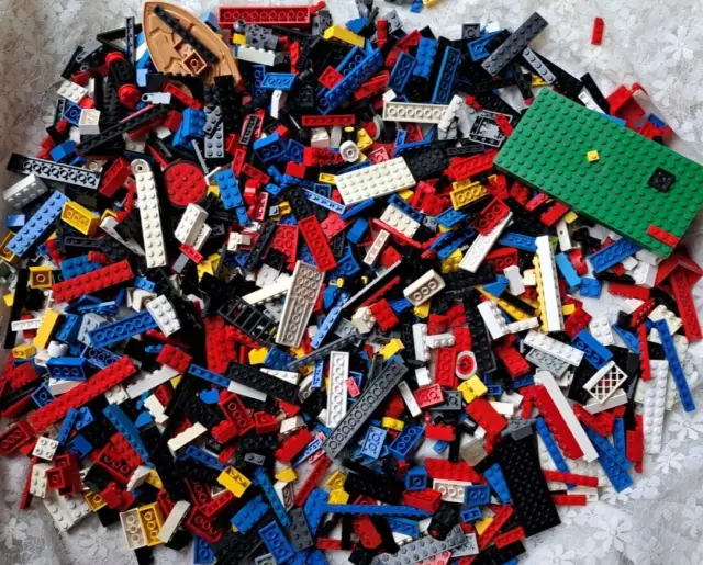Lego 1.75Kgs Assorted Job Lot Basic Bricks, Base Plate, Wheel, Car Base Lot 3