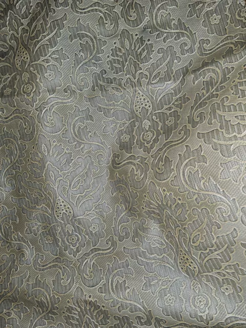 tissu skai ou simili cuir  epais au demi metre gris beige