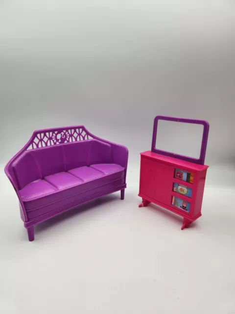 Barbie 2 Story Beach House Purple Couch Bench & Pink TV stand Barbie 2 Story Beach House Purple Couch Bench & Pink TV stand