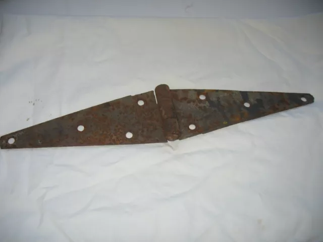 Vintage 16" Rusty Iron Hinge Door, Gate, Barn Old Farm Barn Find Primitive 3" W