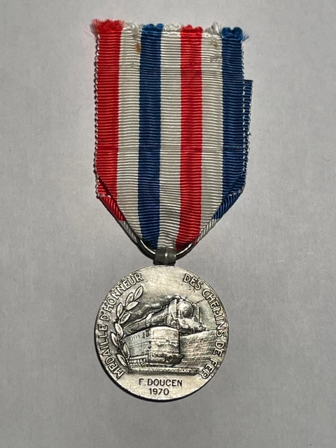 File:MÉDAILLE D’HONNEUR DES CHEMINS DE FER or 1977.jpg - Wikipedia