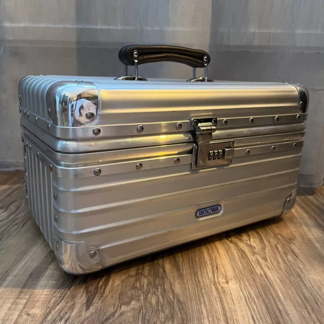 Rimowa classic flight beauty case top