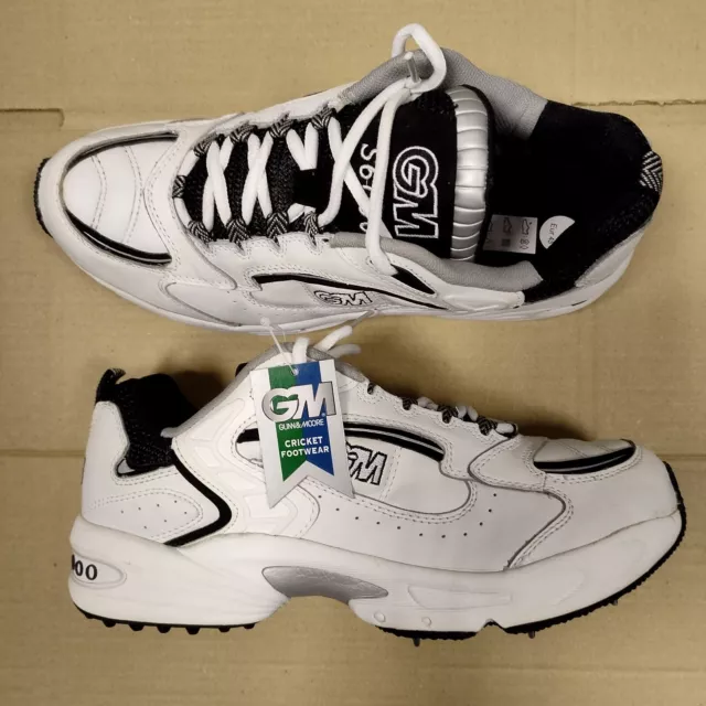 *CLEARANCE* GUNN & MOORE Cricket Shoes Boots, S6000 Half Spike, White/Black