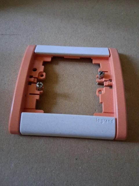 PLAQUE LEGRAND SAGANE Beluga Or 85110 OU 851 10 EUR 7,90 - PicClick FR