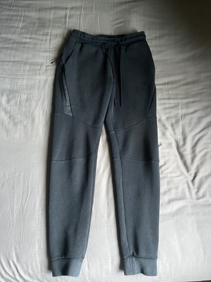 old season tech fleece joggers