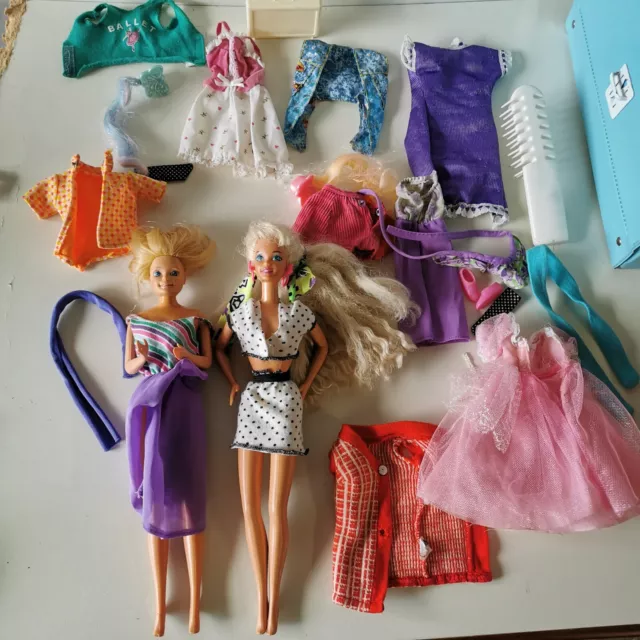 Lot Barbie Vintage Poupées Et Vêtements