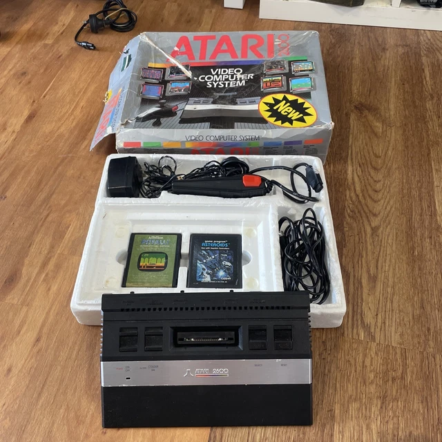 ATARI 2600 Console genuine 1986 short rainbow first release Complete with games