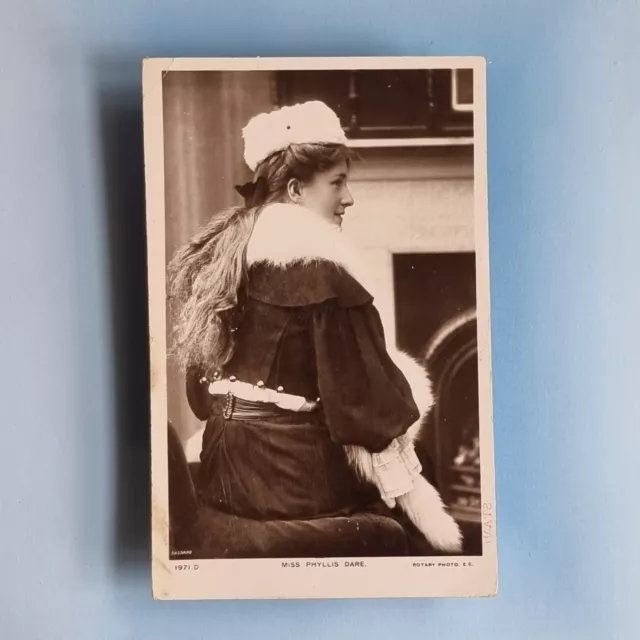 Edwardian Actress Postcard Real Photo 1906 Miss Phyllis Dare Fur Hat Stole Pose