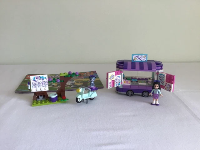 LEGO FRIENDS 41332 Emma's Art Stand Complete with Minifigure - Main Image