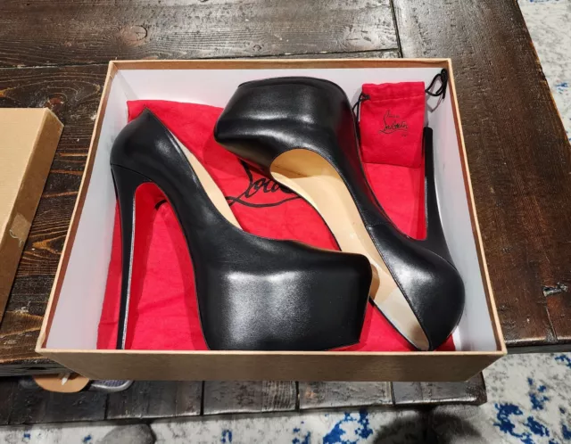 Christian louboutin hotsell daffodile boots
