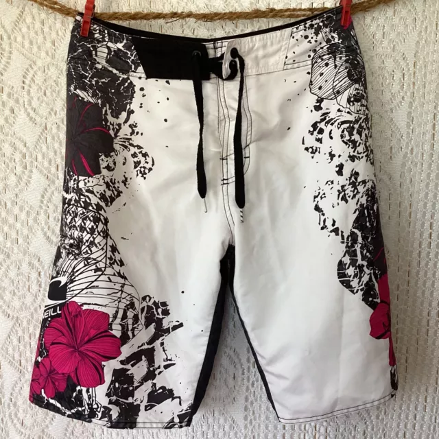 Oneill Short De Bain Size 28 ( Sh02/31/07-23B )