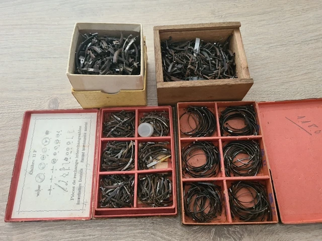 Lot De 12 Tampons Pivotés 9 1/2 Lignes - Pièce Horlogerie Pour Montre - Neuf Sans étiquette