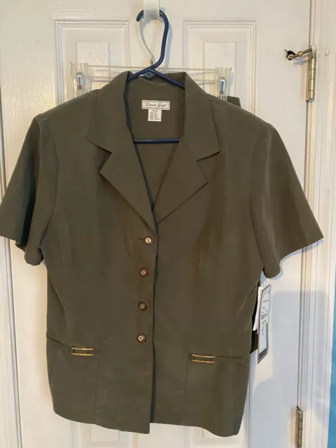 Vtg Dawn Joy Size 12 Two Piece Skirt Suit Olive Color with gold accessories NEW