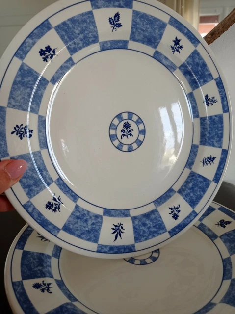 3 Assiettes Anglaises En Céramique Churchill