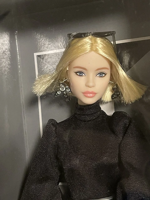 Mattel Lancia Due Nuove Bambole Inclusive: Barbie Con Disabilità Visiva E Barbie Nera Con Sindrome Di Down - Foto 6