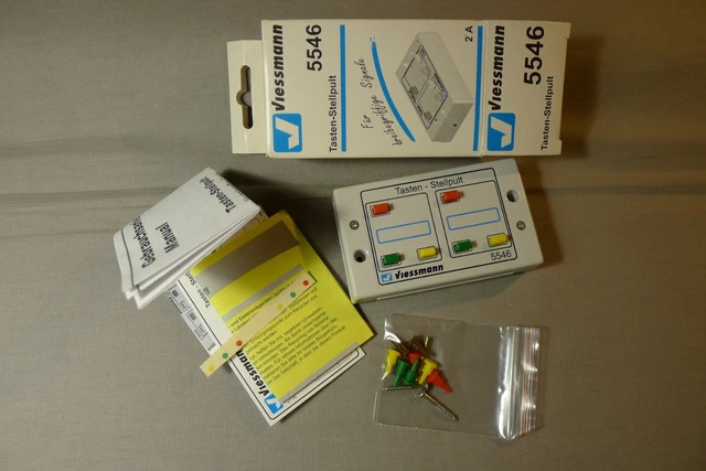 Viessmann 5546: Pupitre de commande à touches 1:160