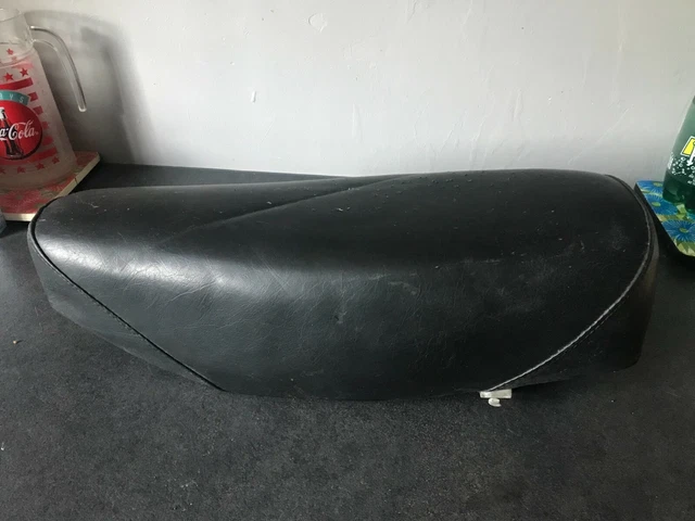 selle longue bi place 100 % vintage biplace mobylette motobécane peugeot etc..