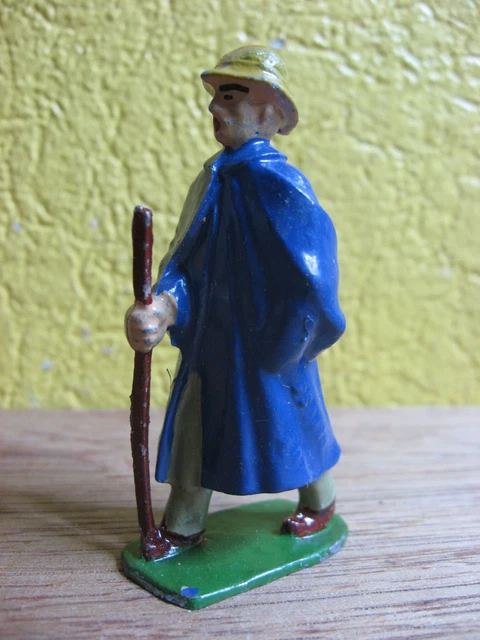 Figurine Ferme Bf Dc  Plomb Creux Fermier Berger Cape Et Baton