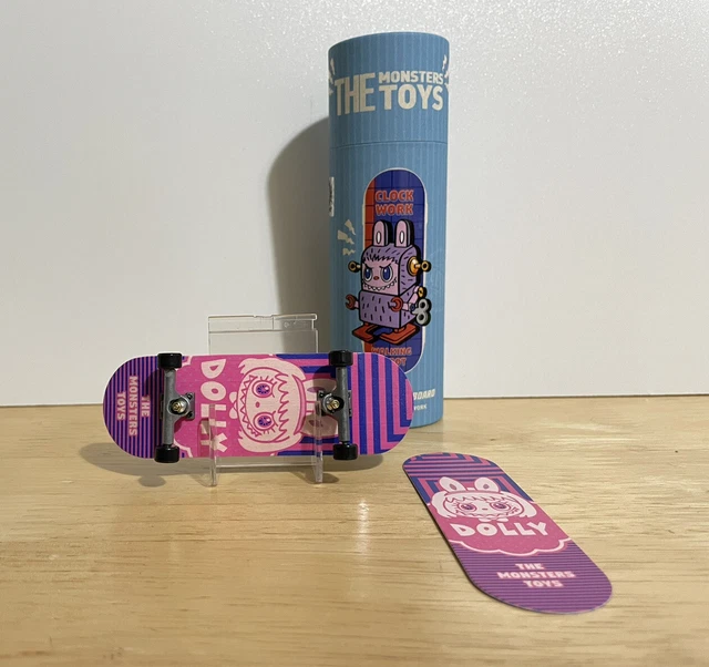 Labubu Finger POP MART LABUBU The Monsters Dolly Mini Finger Skateboard Blind Box ...