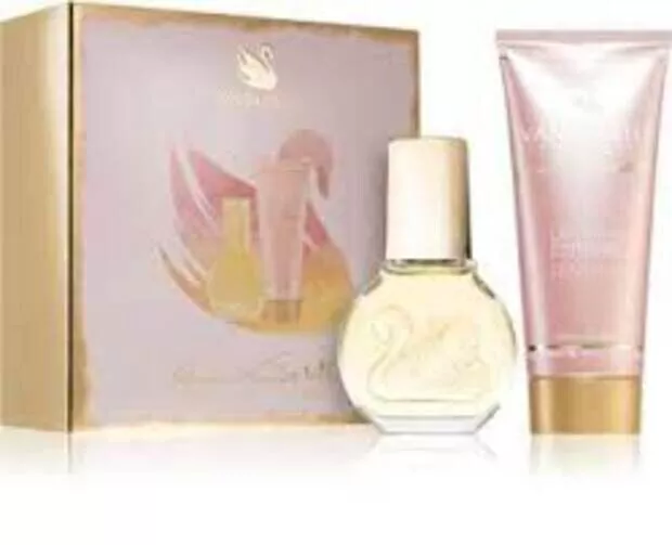 Coffret Cadeau Vanderbilt Contenant 1 Eau De Toilette 100 Ml + 1 Creme Pour Le C