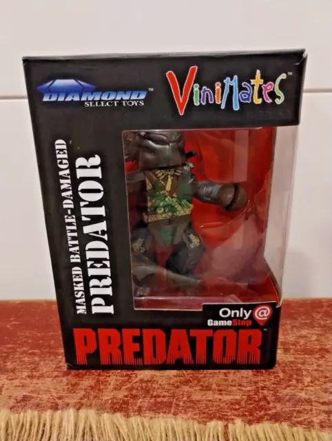 Vinimates Masked Battle-Damaged Predator Diamond Select Gamestop Exclusive~~Nib~