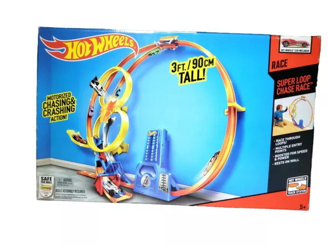 Hot Wheels Super Loop Chase Race Track Set