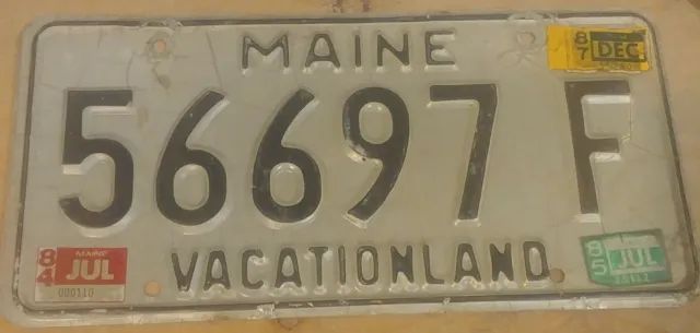 1980s MAINE LICENSE Plate VACATIONLAND 56697F