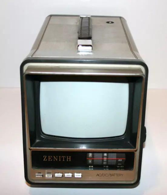 Vintage 1981 Zenith Portable Television TV NO51B ***SOLD AS IS*** For Parts***