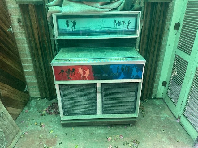 VINTAGE SEEBURG JUKEBOX - Stereo Phonograph 160 Selections
