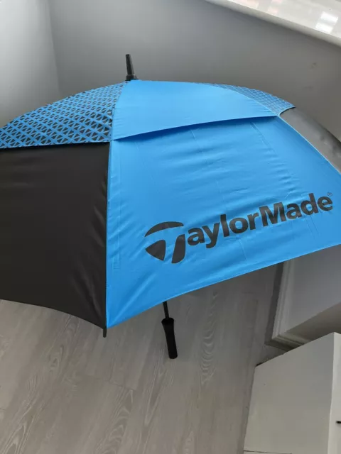 Brandneu TaylorMade Golf Regenschirm X Large 62 Zoll Druckknopf Air Flo Design