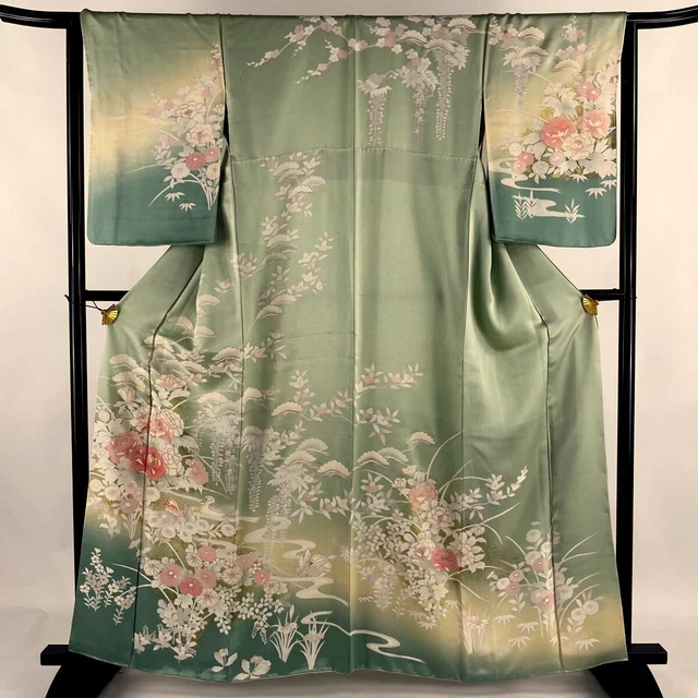 Japanese kimono  "HOMONGI" SILK,GLD leaf, a Mandarin dack, Embroidery,L5'3".3591