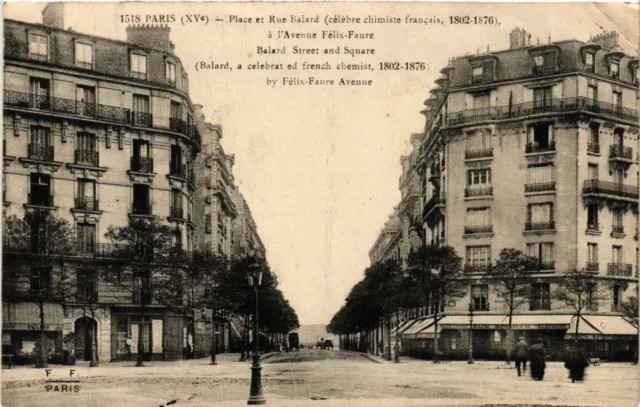 CPA Paris 15e Paris-Place et Rue Balard (311758)