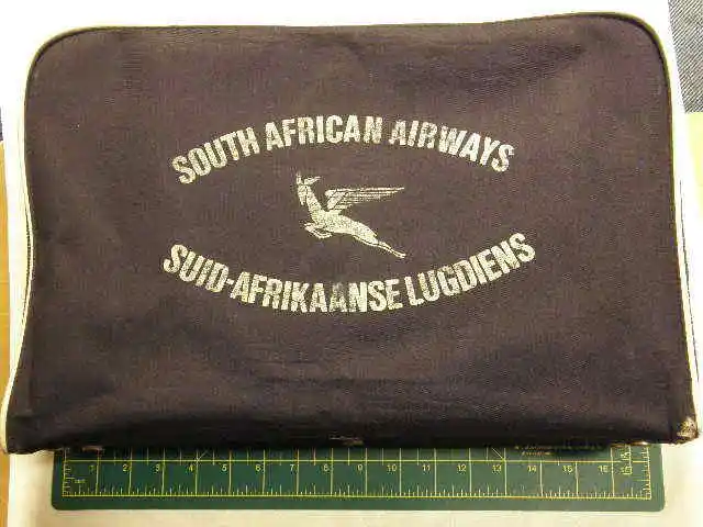 VINTAGE 'ORIGINAL' SOUTH African Airlines Cabin Crew Carry-on bag £20. ...