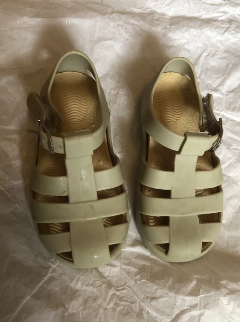 Kidly jelly 2025 sandals