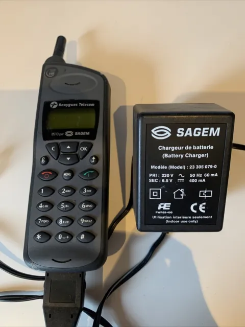 Téléphone Portable Bloqué Bouygues B510 Sagem Pour Pièces + Chargeur