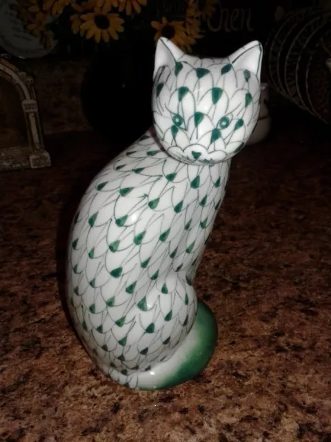 Vintage Andrea by Sadek porcelain hand painted cat figurine 7.5"