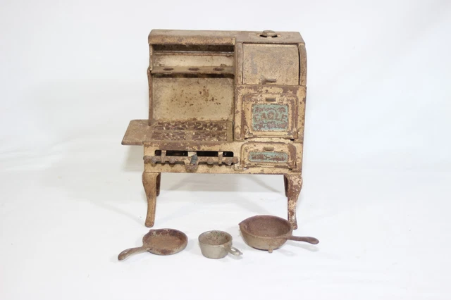 Antique Hubley Toy Cast Iron Eagle Gas Stove all original with Pots and Pans Antique Hubley Toy Cast Iron Eagle Gas Stove all original with Pots and Pans