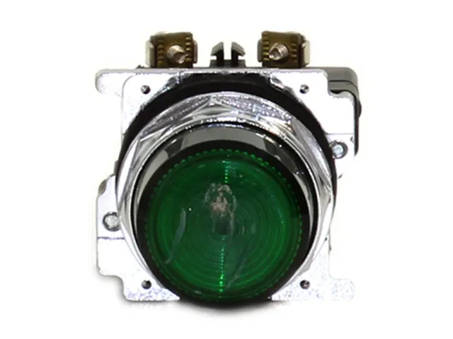 Cutler Hammer 10250T Pilot Light 120V, 50/60Hz, 6.3V Lamp, Green
