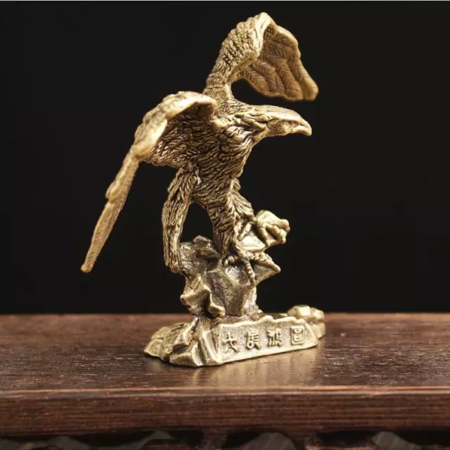 Hawk Eagle Spread Wings Statue Eagle Figurine Home Decor Gift Ornaments