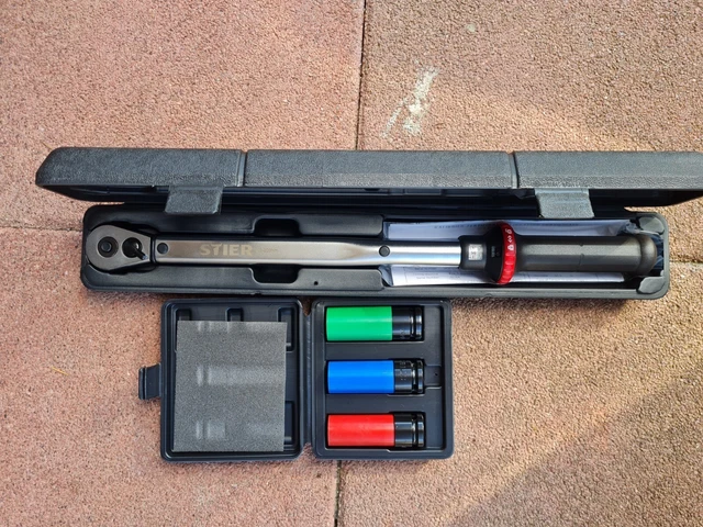 1/2 Drehmomentschlüssel 40-200 Nm + Steckschlüsselsatz SW 17, 19, 21