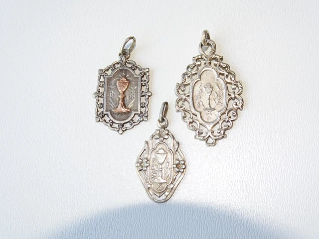 ANCIENNE MEDAILLE RELIGIEUSE En Argent Croix Calice Lot De 13 N*4 EUR