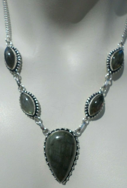Collier Ethnique Amok Nacre Et Argent - Occasion, Inspiration Ethnique, Pierre Dominante Nacre, Couleur Marron