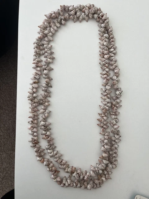 Vintage 1960s Hawaiian Thick Conch Sea Shell Lei Necklace 70", Beautiful, Grad