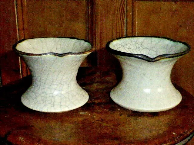 Superb Pair of Mary Halliday, Acorn Studio Pottery Wargrave Raku Vases