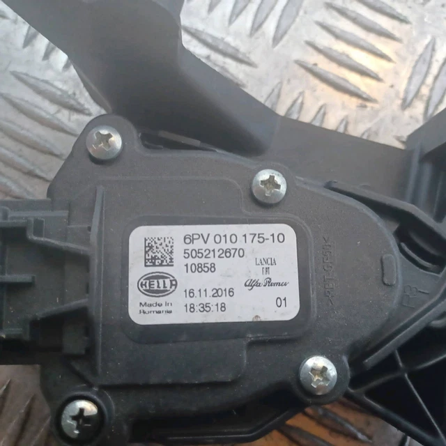 Interruttore Alzacristallo Per Alfa Romeo Giulietta 2010-2020 - Lato Conducente