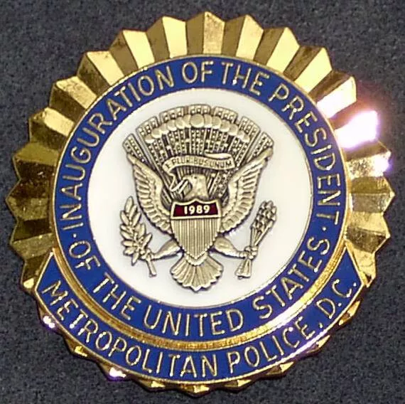h/5***OLD-Policebadge: METROPOLITIAN POLICE D.C.