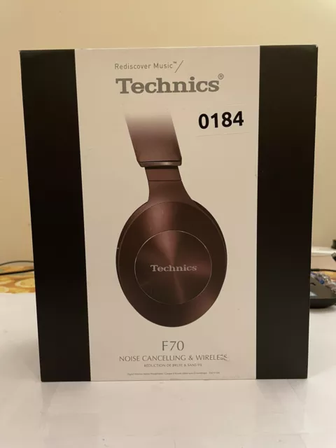 TECHNICS EAH-70NE PREMIUM NOISE CANCELLING ( Doesn’t Power On )