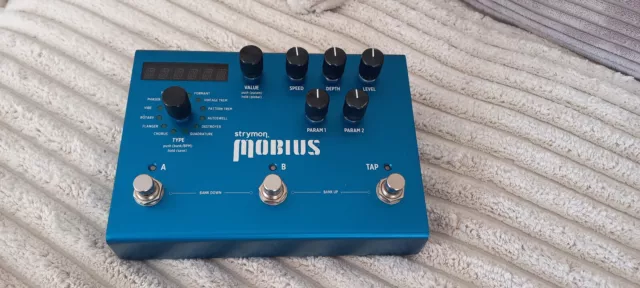 Strymon Mobius Effektpedal für E-Gitarre - NP 469€